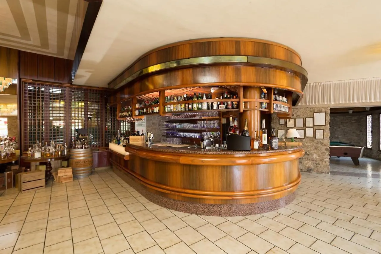 Hotel Caravel Limone sul Garda
