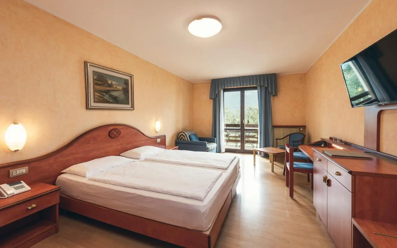 Hotel Caravel Limone sul Garda