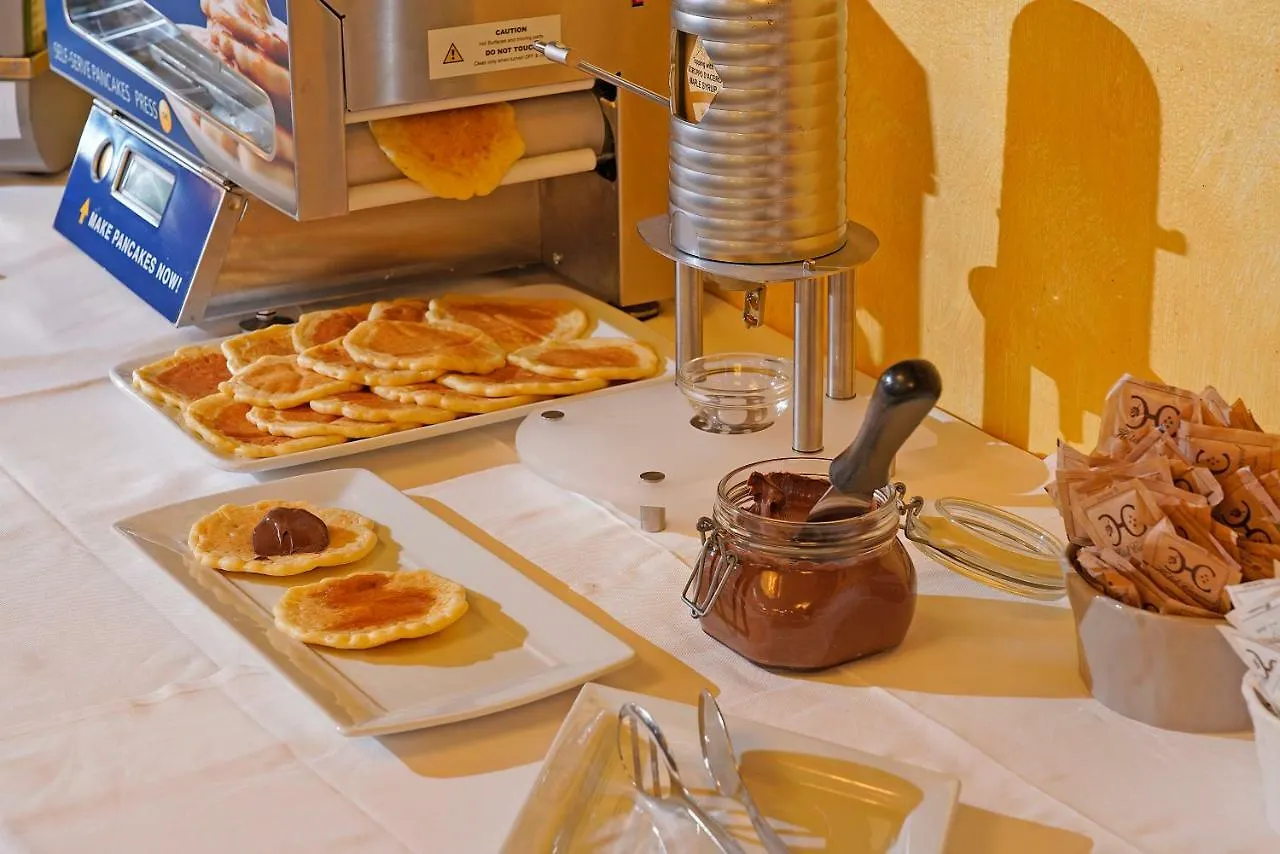 Hotel Caravel Limone sul Garda Italie